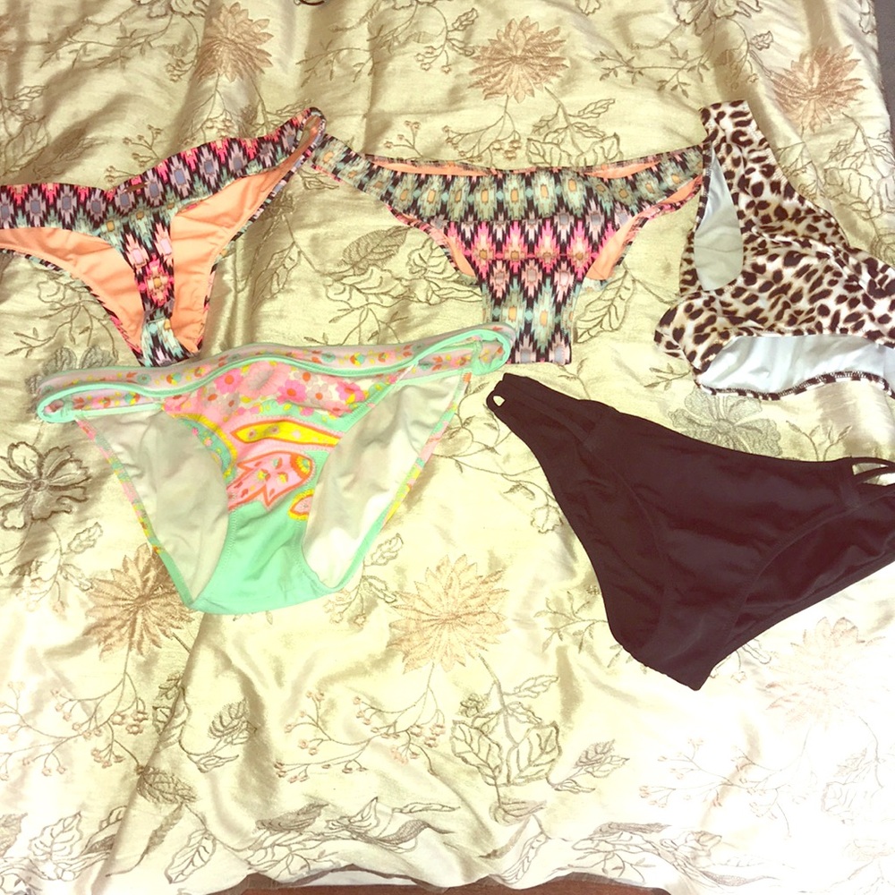 VICTORIAS SECRET BATHIG SUIT BOTTOMS